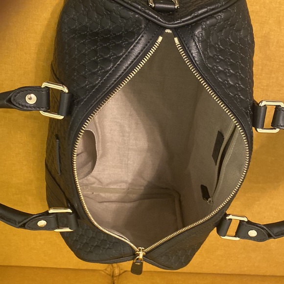 Authentic Gucci Handbag Never Used - Picture 4 of 6